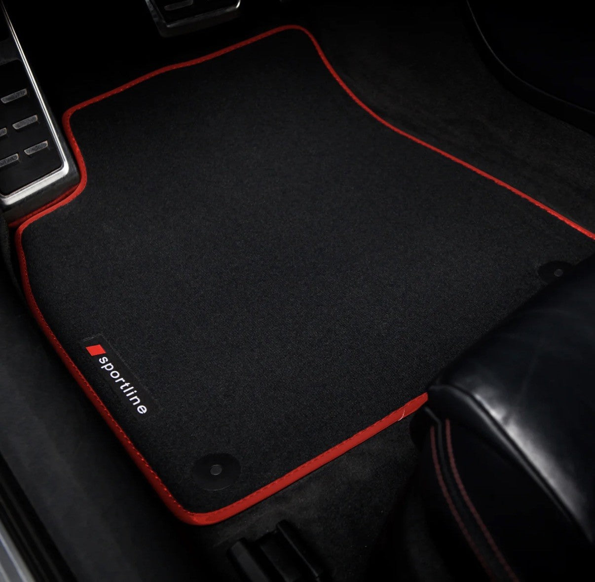 For Audi Q7 & Q8 Velour Floor Mats 2016-2025 – 4M – Red Sportline  OEM quality