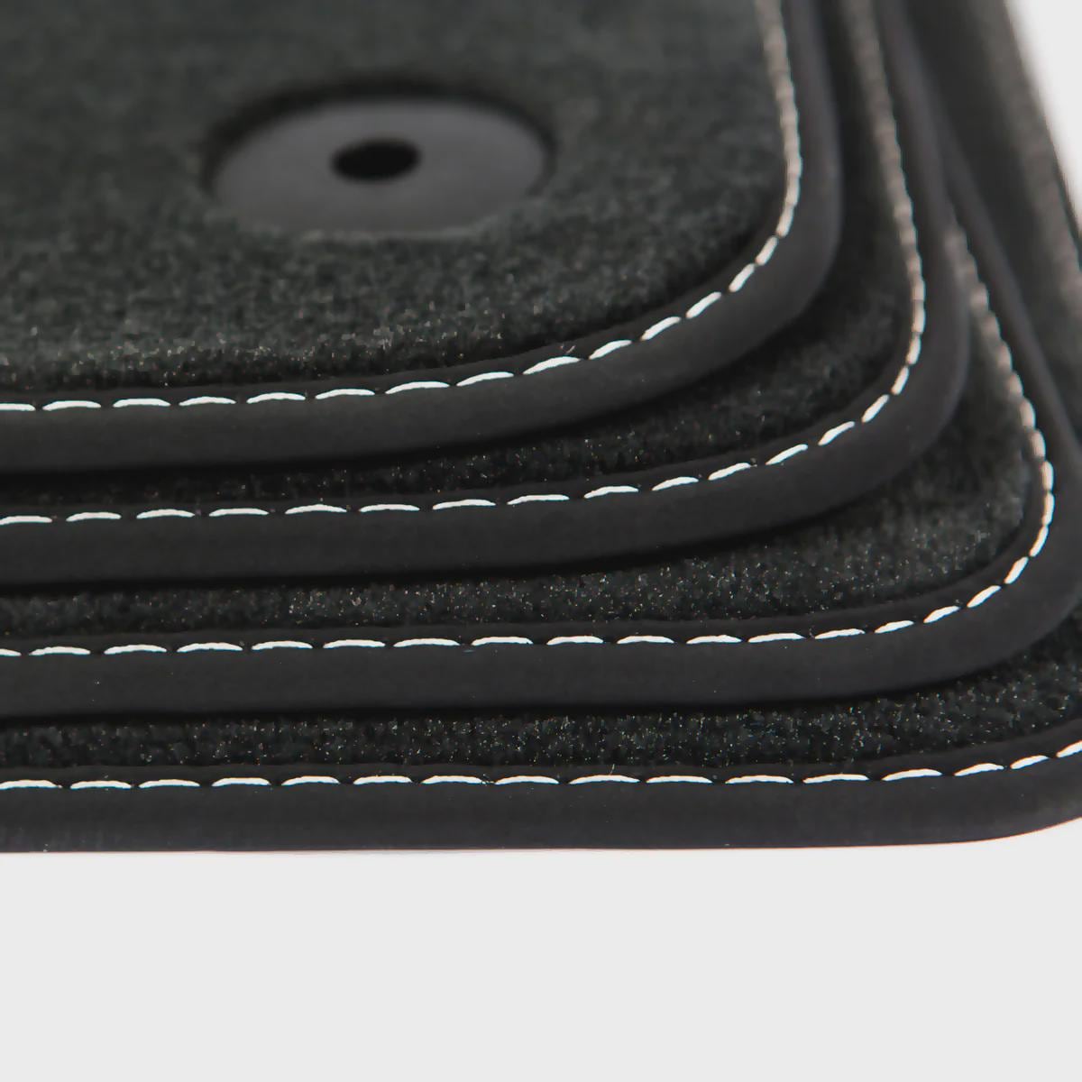 Jeep Grand Cherokee Velour Floor Mats 2016-2021 – WK2 – Silver Stitching