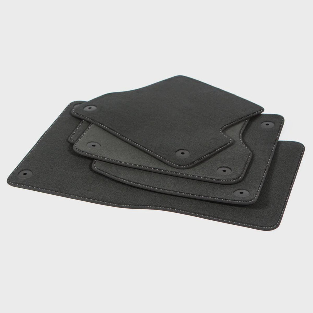 Jeep Grand Cherokee Velour Floor Mats 2016-2021 – WK2 – Silver Stitching