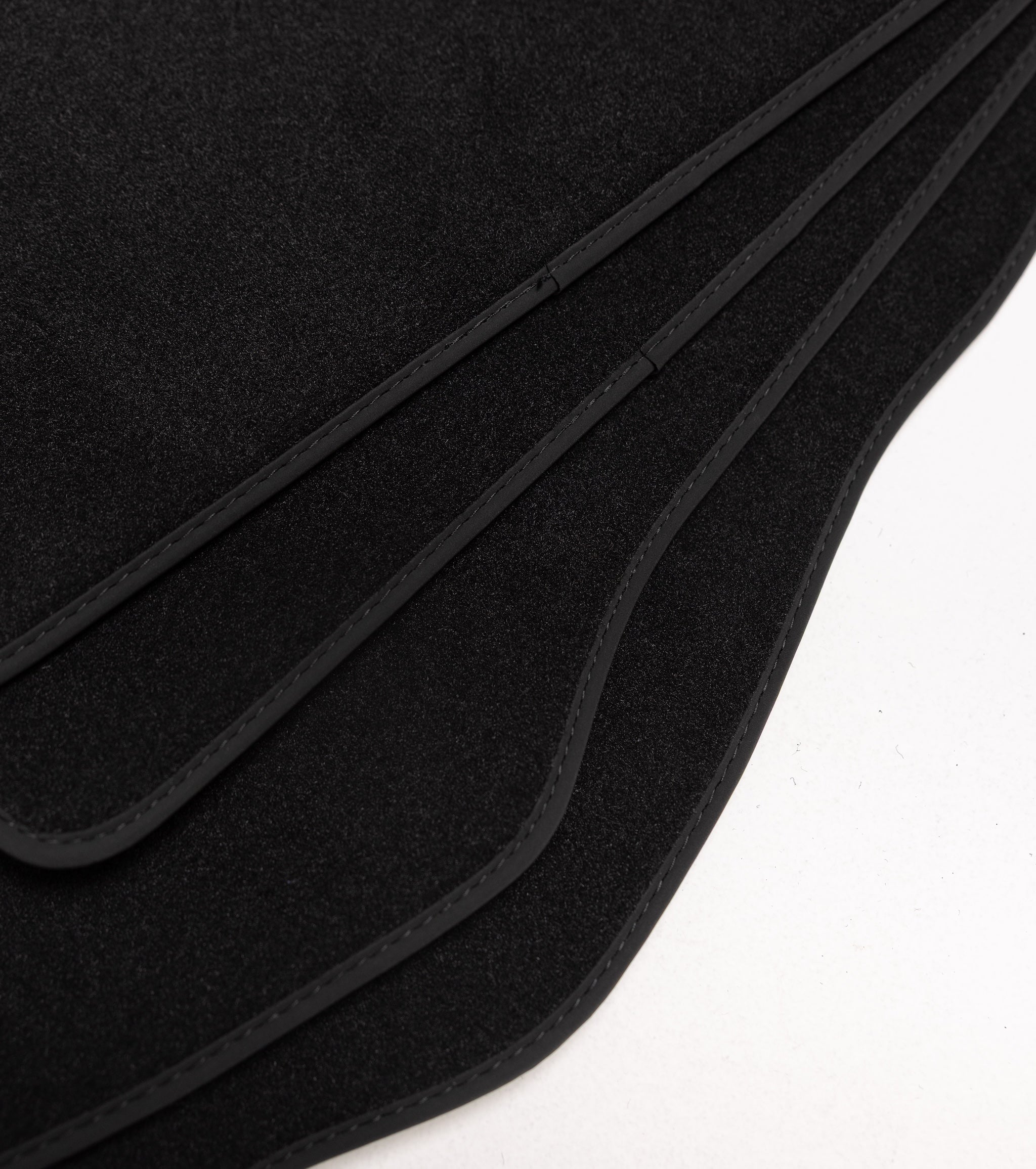 Volvo V40 Floor Mats - 2012-2021 - Black