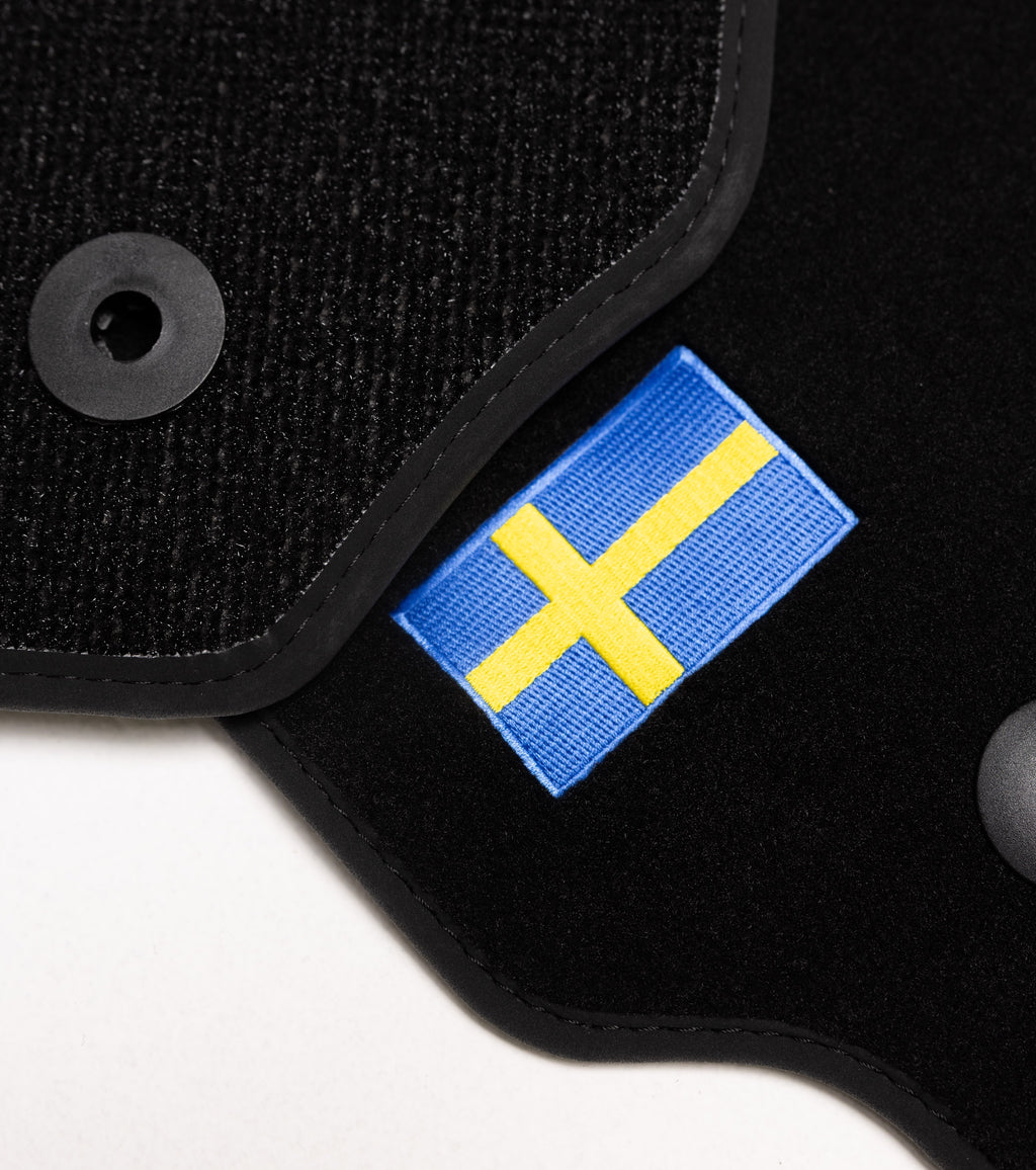 Volvo V40 Floor Mats - 2012-2021 - Flag Logo